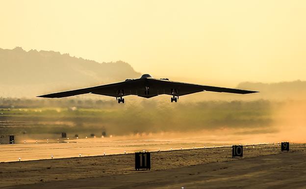 B-2 Spirit stealth bomber Spirit of Kitty Hawk lifts off from U.S. Air Force Plant 42, Palmdale, for its delivery flight to Whiteman AFB. [contributed]